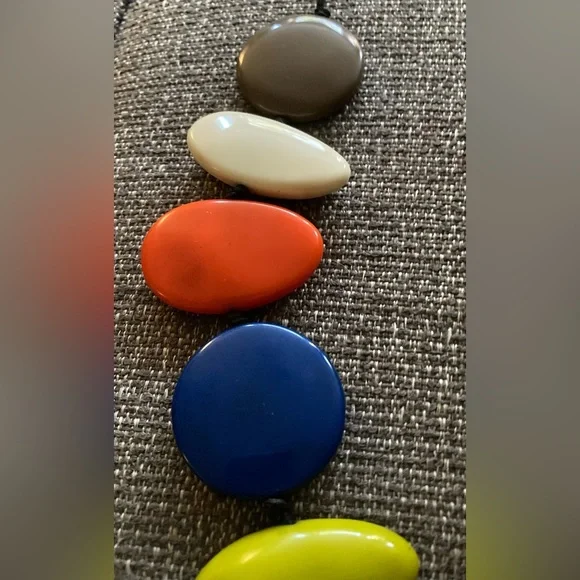 JACKIE BRAZIL Colorful Geometric Beaded Necklace - Picture 4 of 11